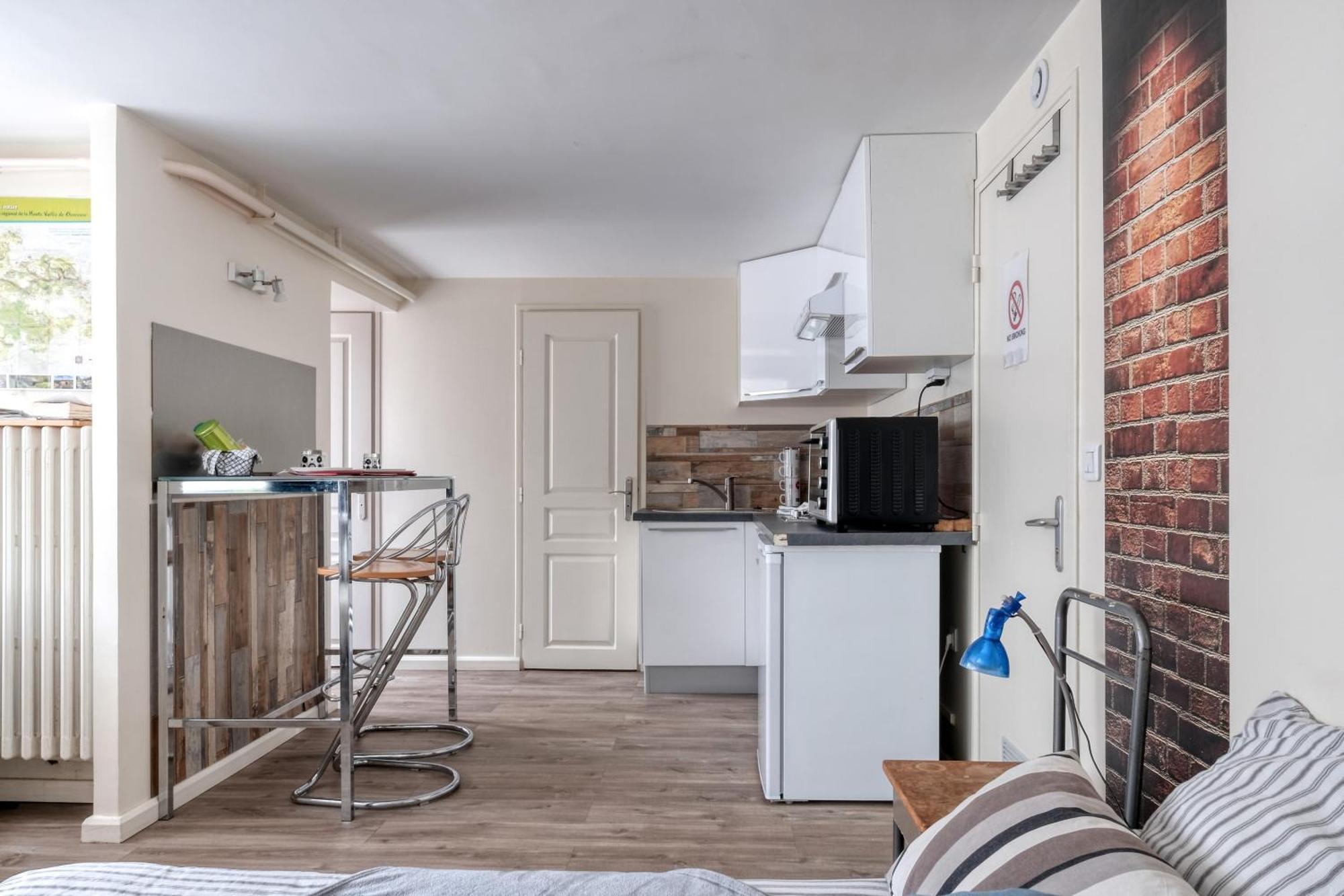 Studios De L'Etang Du Perray Le Perray-en-Yvelines Phòng bức ảnh