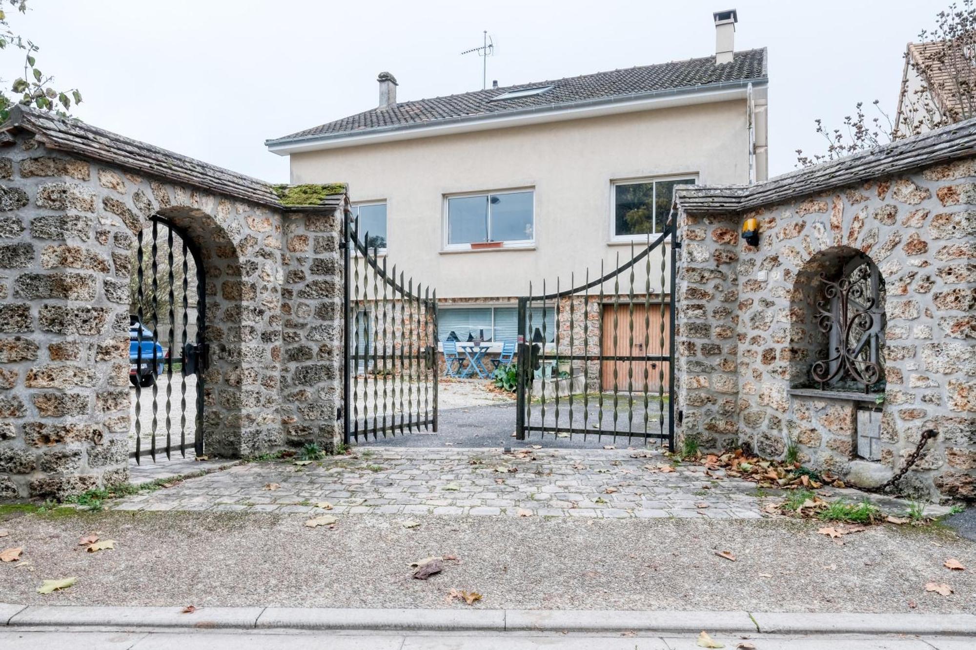 Studios De L'Etang Du Perray Le Perray-en-Yvelines Ngoại thất bức ảnh